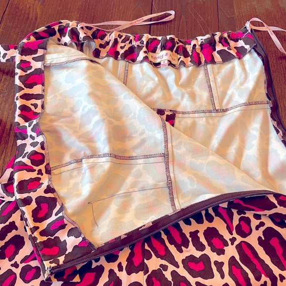 Retro style pink leopard halter dress by Becky & Max, size 2 - Picture 5 of 9